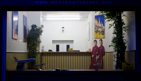 SE Barnet, "Travel Office (in)" (2007) archival pigment print